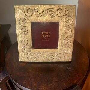 Gold Picture Frame Swirl‎ Design Photo Display 4x4 Square Accent Decor